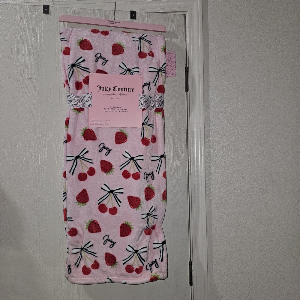 New Juicy Couture Pink Plush Throw Blanket Logo, Cherries, Strawberries and Bows